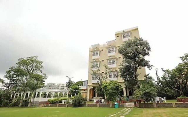 Manas Resort By Rudrakshi