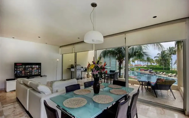 Elements 116 by Tripintravel