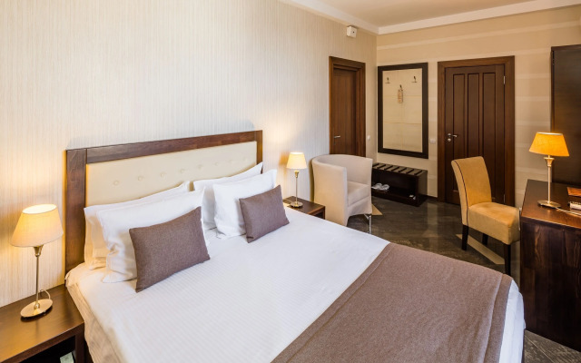 Taurus Hotel & SPA