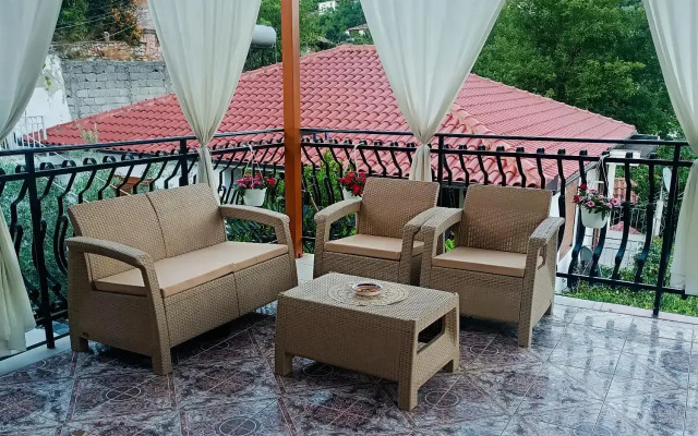 Villa 97