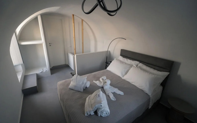 Uranides Luxury Suites