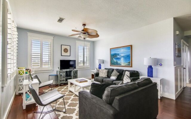 Pointe West 103-seaglass Oasis