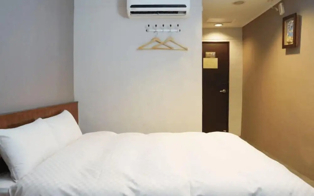 Dan Lee Inn