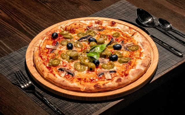 FreshSuites & Bar