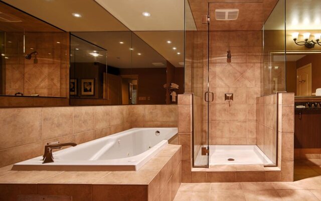 Best Western Plus Coquitlam Inn Convention Centre