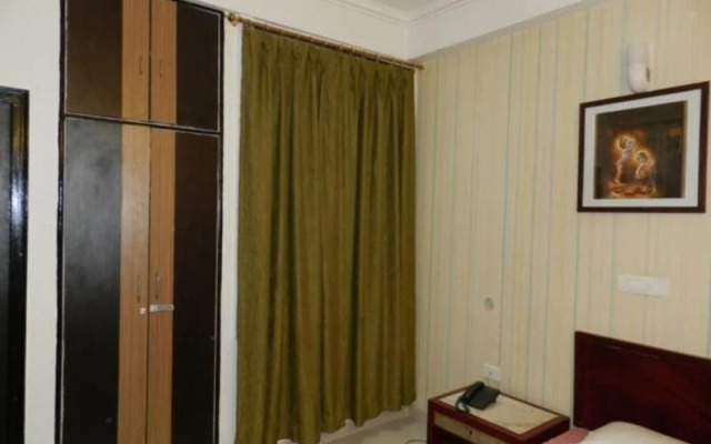 Hotel Krishna Dham