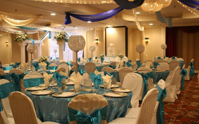 Adria Hotel And Conference Center