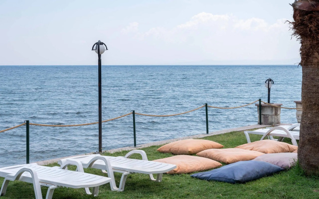 Assos Eden Gardens Hotel