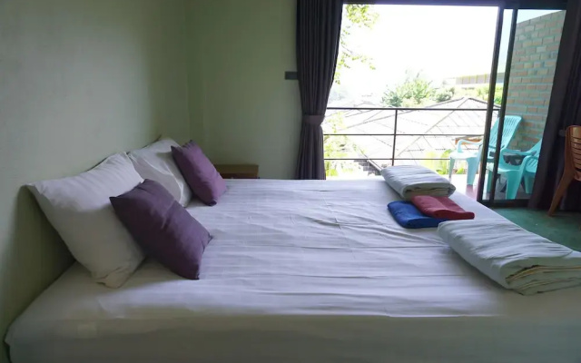 Home Phang-Nga Guesthouse
