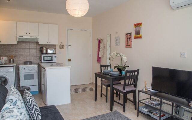 Paphos Love Hut Apartment