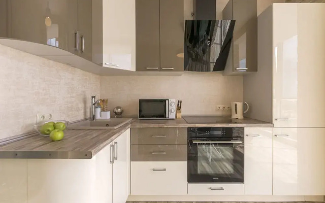 Апартаменты с видом на Ленинский проспект