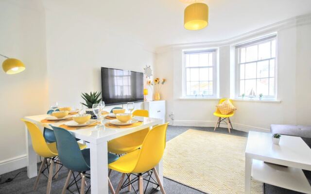 The Skye Seaview Apartment