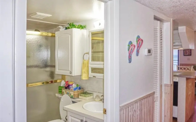 Sunset Beach Chateau Treasure Island 8470