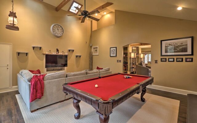 Cozy Conyers Cabin w/ Fireplace & Pool Table!