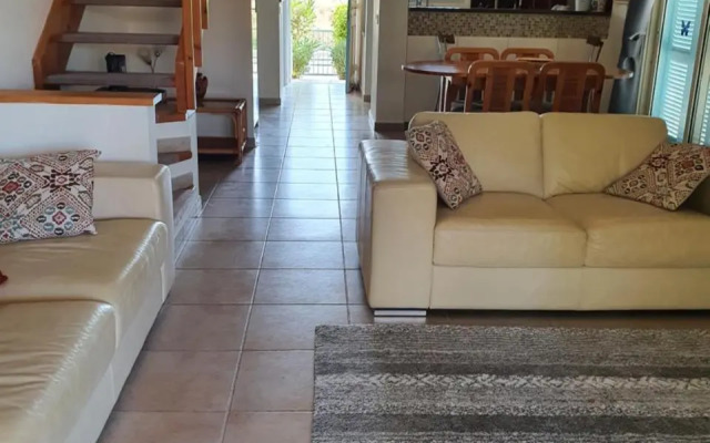 Melanta Villa