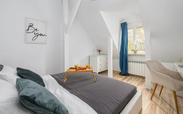 Lumina Apart for family in the Old Town