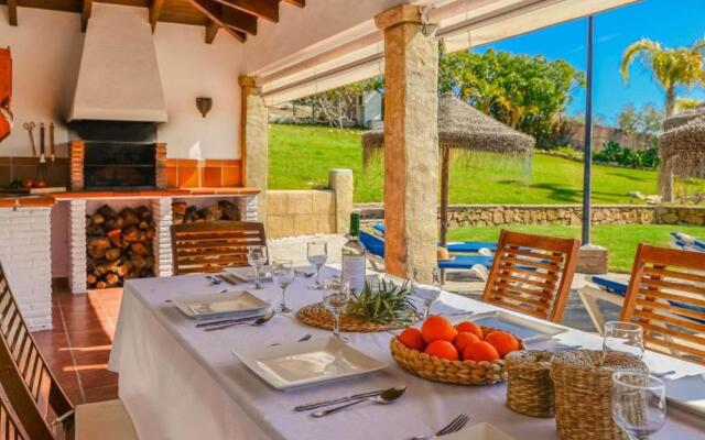 Casa Senorio del Olivar Mijas by Ruralidays