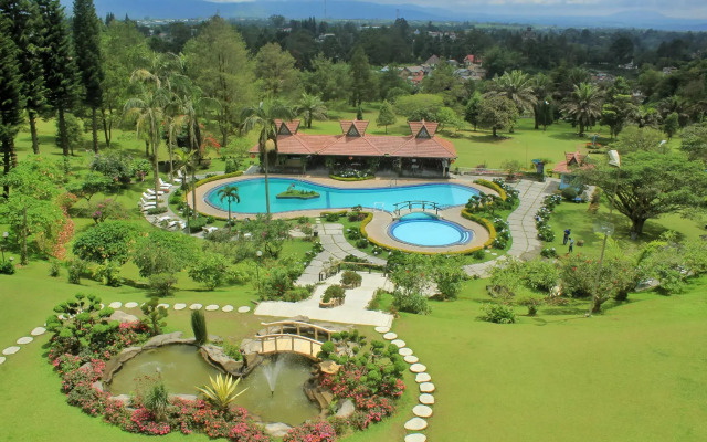 Sinabung Hills Resort