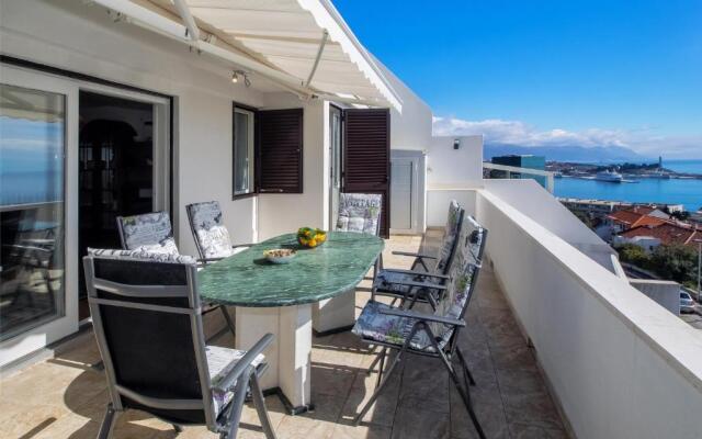 Luxury Apartment Lana