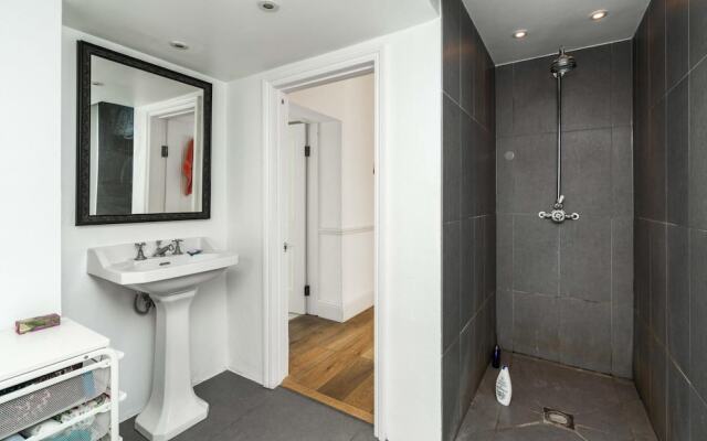 Fantastic 3 Bedroom Flat West Hampstead