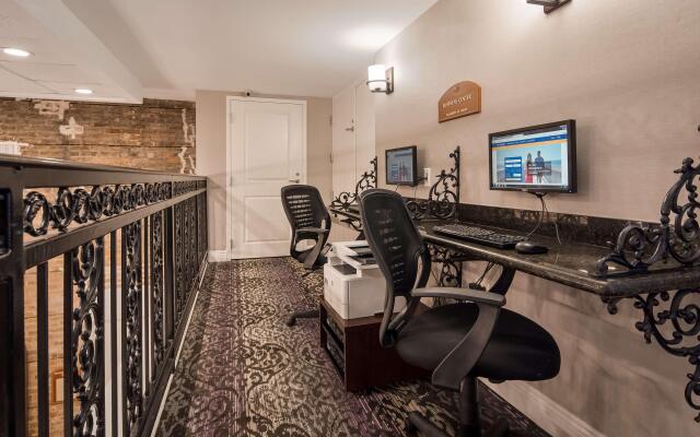 Best Western Plus St. Christopher Hotel