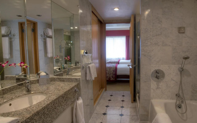 Chelsea Harbour Retreat