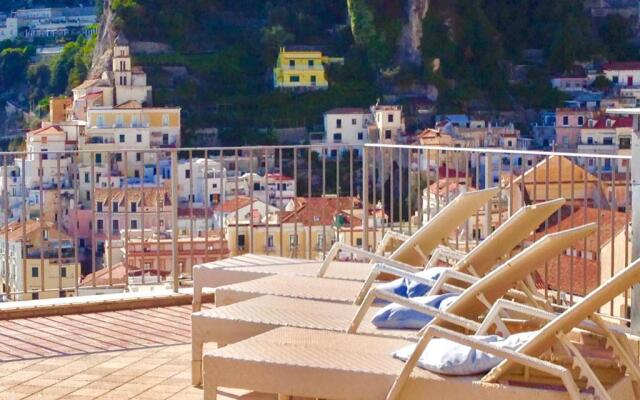 Rooftop flat in Amalfi