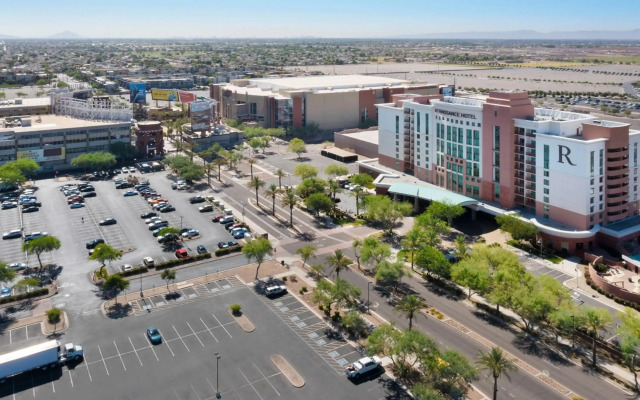 Renaissance® Phoenix Glendale Hotel & Conference Center