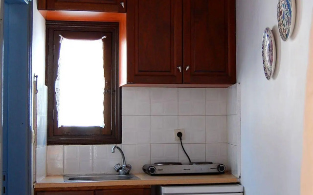 Erato Apartments