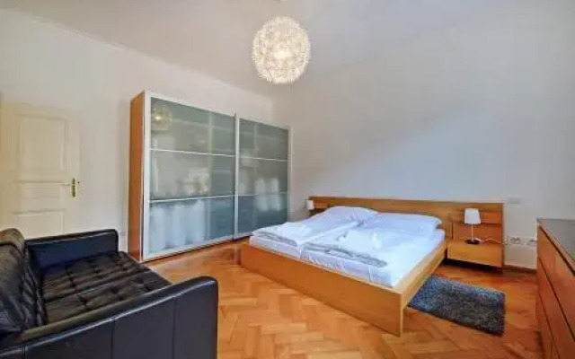 Vincent Apartment