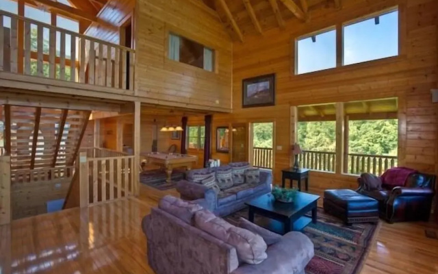 Coppertop - Four Bedroom Cabin