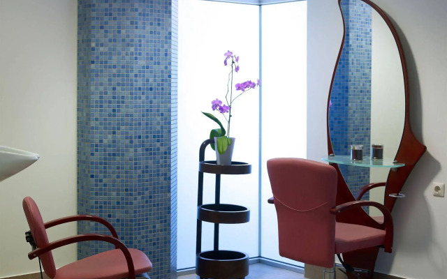 Macaris Suites and SPA