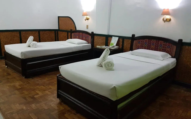 Family Country Hotel & Convention Center