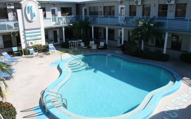 Royal North Beach All Suites