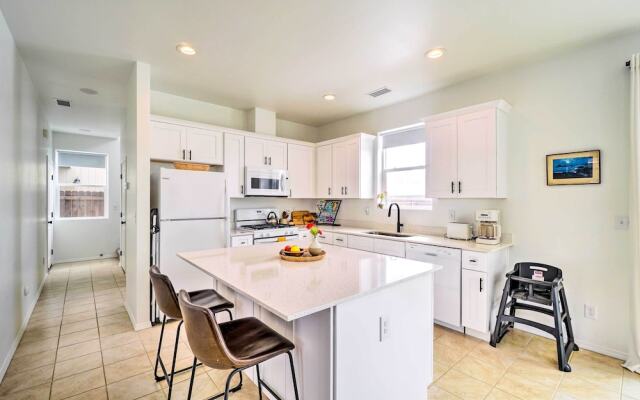 Flagstaff-area Family Home w/ Hot Tub & Patio