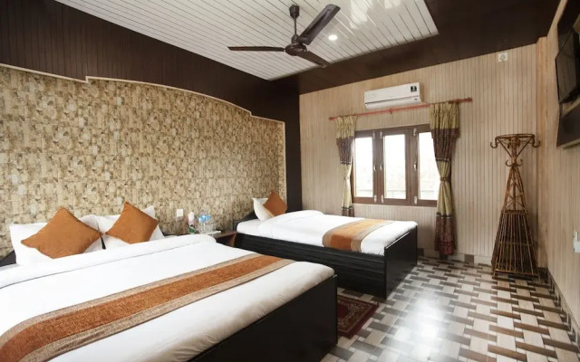 OYO 485 Hotel Holy Lodge Annexe
