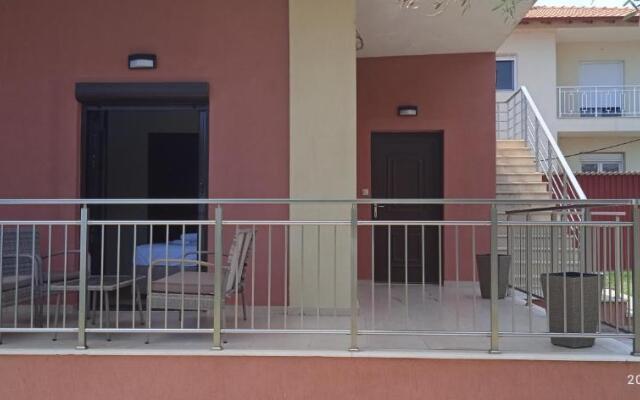 lemonishouse by the sea 1