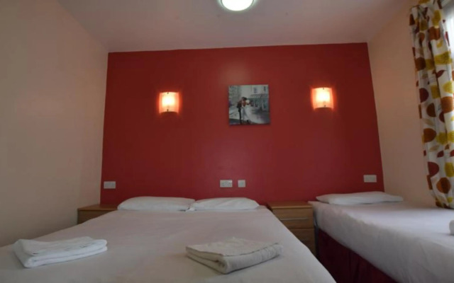 Cranbrook Hotel