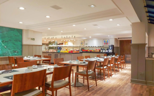 Mercure Curitiba Batel Hotel