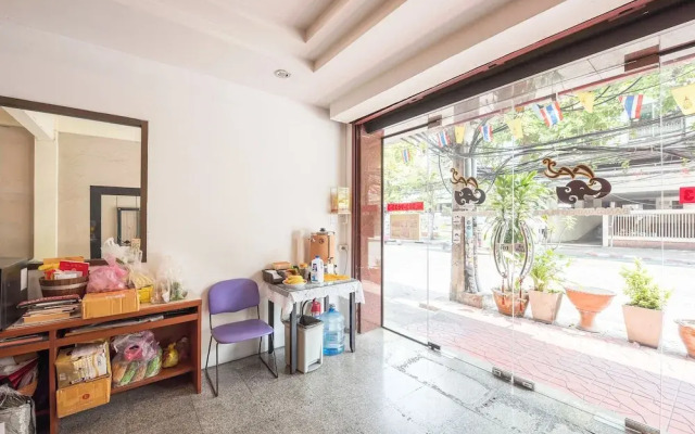 OYO 110 Old Town Hotel