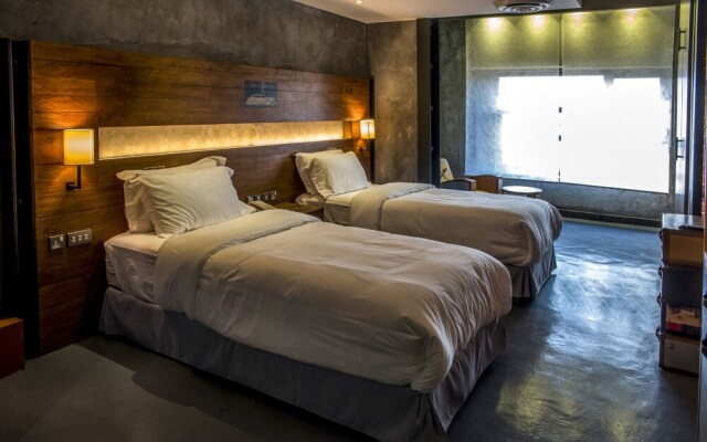 Flowery Holiday Suites