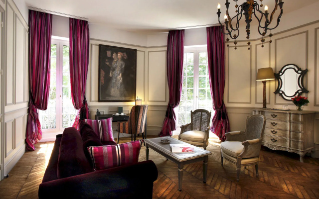 Saint James Paris - Relais & Chateaux