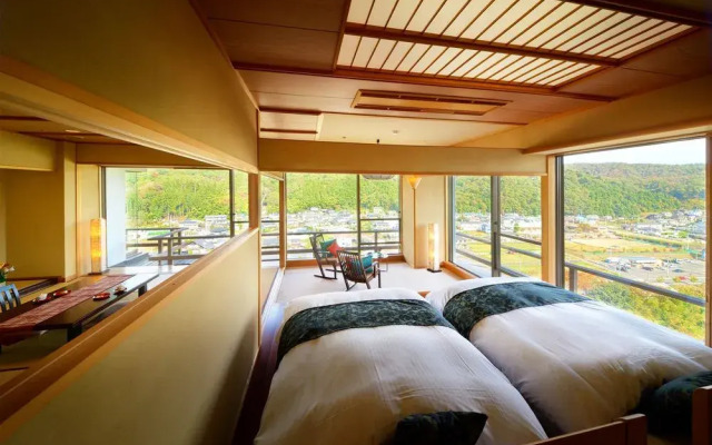 Densho Sennennoyado Sakan