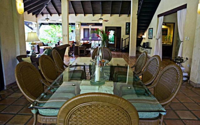 Villa Las Palmas Caribbean Family Vacation Rental