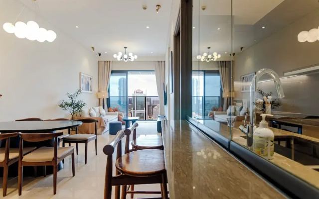 Le Places The Luxury MarQ Saigon Apartment