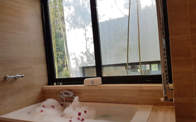 Aroeira Paradise Villa by Host-Point