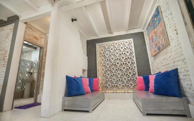 ETHES Coworking - Coliving & Lounge