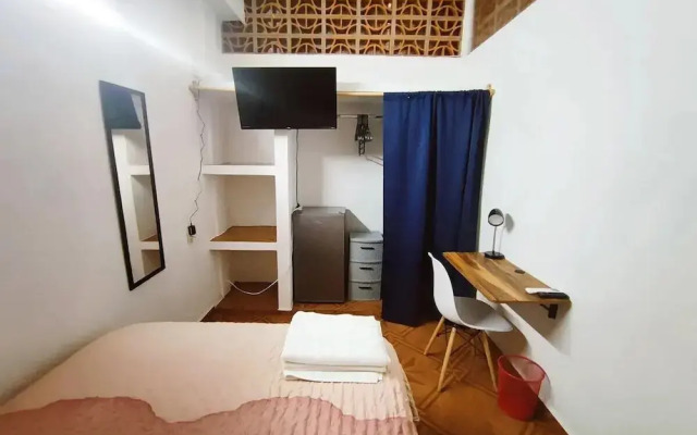 Casa Maruja Roomies House