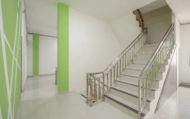 RedDoorz Plus near UIN Raden Fatah Palembang