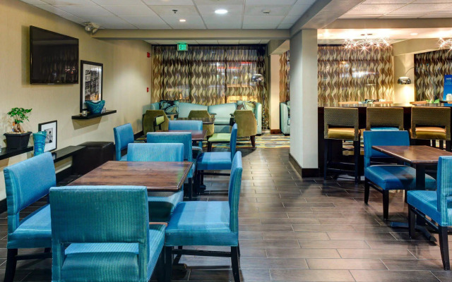 Hampton Inn & Suites Fultondale Birmingham I 65, AL